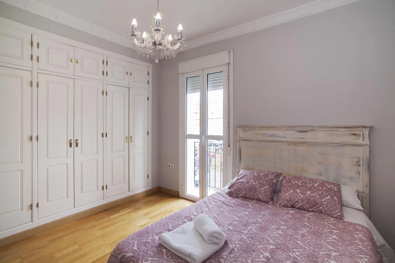 10 Bdr Chalet; Maria Luisa Park Hotel Seville Holiday home
