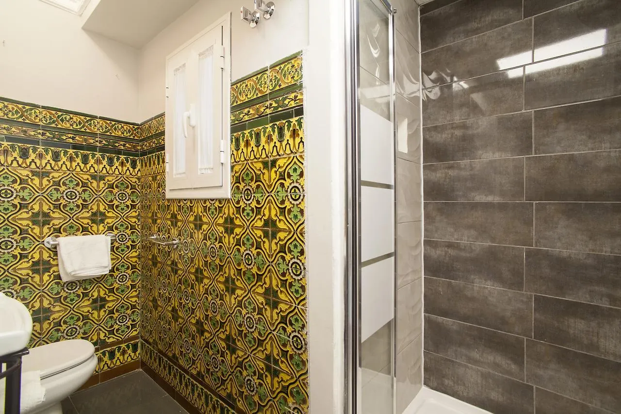 10 Bdr Chalet; Maria Luisa Park Hotel Seville